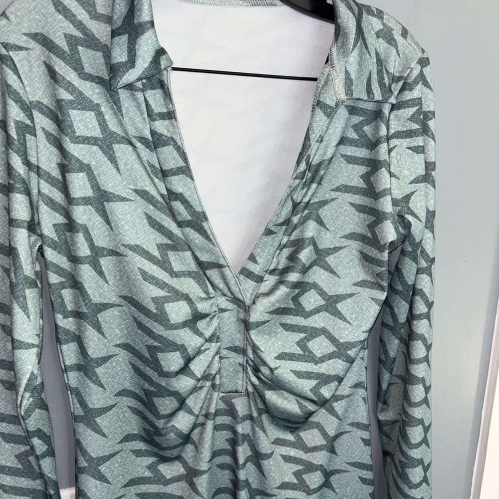 Geometric Patterned Long Sleeve Top